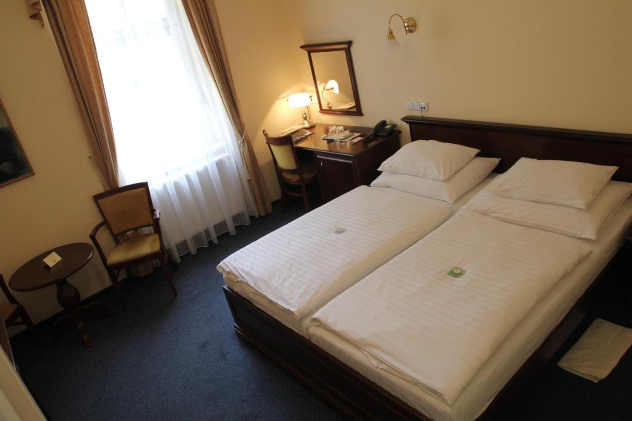 Parkhotel Richmond Κάρλοβι Βάρι Εξωτερικό φωτογραφία